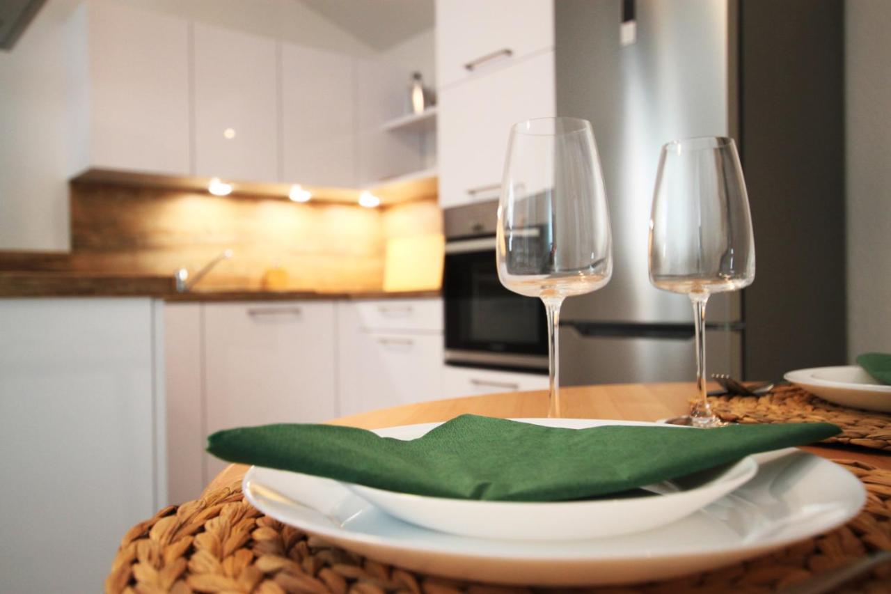 Apartment Meerzeit Mit Terrasse Хузум Екстериор снимка