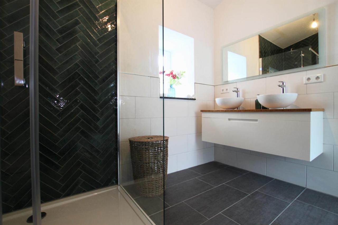 Apartment Meerzeit Mit Terrasse Хузум Екстериор снимка